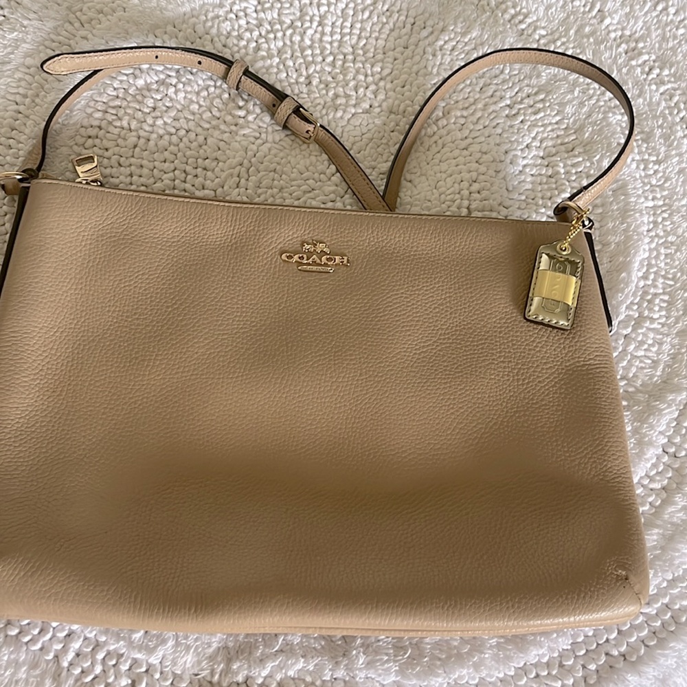 Coach Tan Leather Crossbody Bag EUC